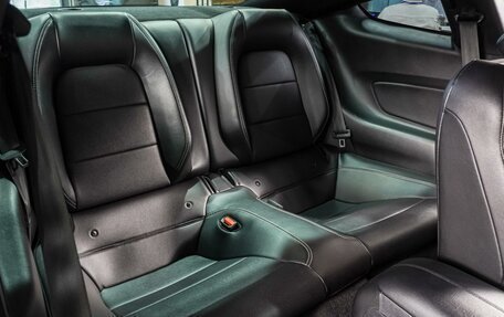 Ford Mustang VI рестайлинг, 2021 год, 2 709 000 рублей, 8 фотография