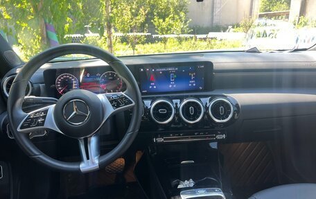 Mercedes-Benz A-Класс, 2022 год, 2 200 000 рублей, 8 фотография