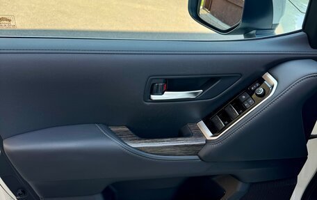 Toyota Land Cruiser, 2023 год, 11 000 000 рублей, 10 фотография