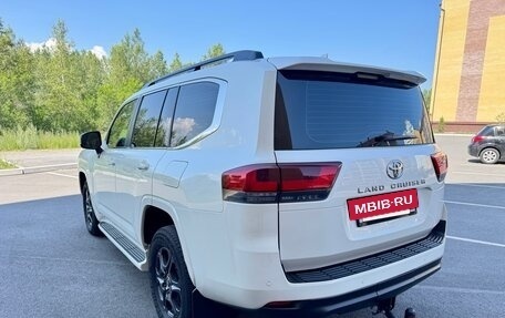 Toyota Land Cruiser, 2023 год, 11 000 000 рублей, 8 фотография