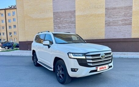 Toyota Land Cruiser, 2023 год, 11 000 000 рублей, 2 фотография