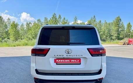 Toyota Land Cruiser, 2023 год, 11 000 000 рублей, 7 фотография