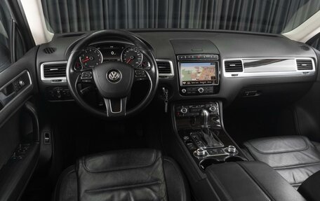 Volkswagen Touareg III, 2016 год, 3 769 000 рублей, 6 фотография