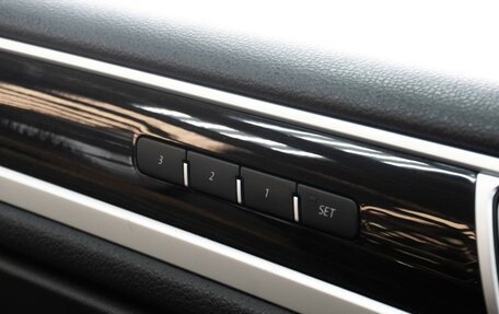 Volkswagen Touareg III, 2016 год, 3 769 000 рублей, 18 фотография