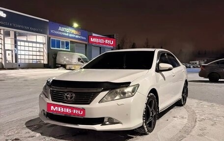 Toyota Camry, 2013 год, 1 400 000 рублей, 9 фотография