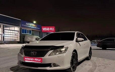 Toyota Camry, 2013 год, 1 400 000 рублей, 10 фотография