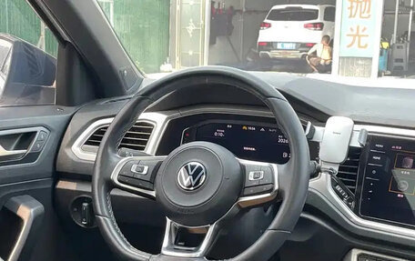 Volkswagen T-Roc I, 2022 год, 1 253 000 рублей, 13 фотография