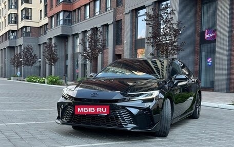 Toyota Camry, 2024 год, 3 490 000 рублей, 2 фотография
