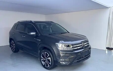 Volkswagen Tharu, 2022 год, 2 000 000 рублей, 3 фотография