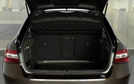 Skoda Superb III рестайлинг, 2017 год, 2 300 000 рублей, 10 фотография