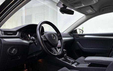 Skoda Superb III рестайлинг, 2017 год, 2 300 000 рублей, 16 фотография
