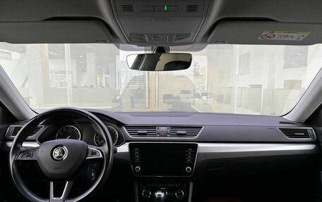 Skoda Superb III рестайлинг, 2017 год, 2 300 000 рублей, 14 фотография