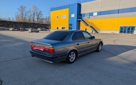BMW 5 серия, 1989 год, 300 000 рублей, 3 фотография