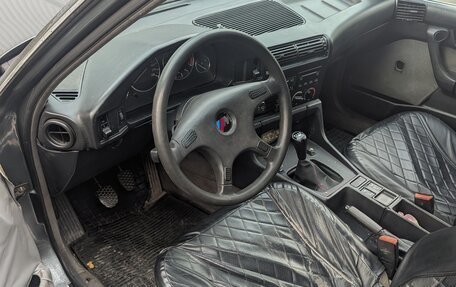 BMW 5 серия, 1989 год, 300 000 рублей, 6 фотография