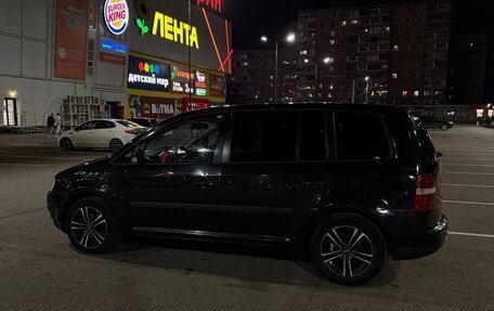 Volkswagen Touran III, 2004 год, 400 000 рублей, 6 фотография