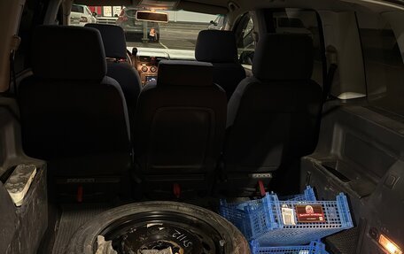 Volkswagen Touran III, 2004 год, 400 000 рублей, 11 фотография