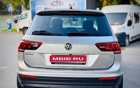 Volkswagen Tiguan II, 2017 год, 1 900 000 рублей, 6 фотография