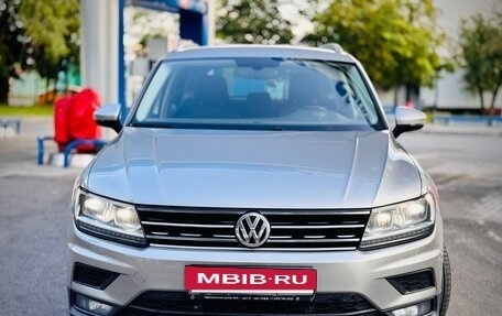 Volkswagen Tiguan II, 2017 год, 1 900 000 рублей, 2 фотография