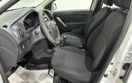 Renault Sandero II рестайлинг, 2016 год, 930 000 рублей, 12 фотография