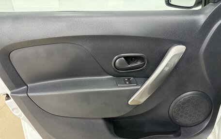 Renault Sandero II рестайлинг, 2016 год, 930 000 рублей, 9 фотография