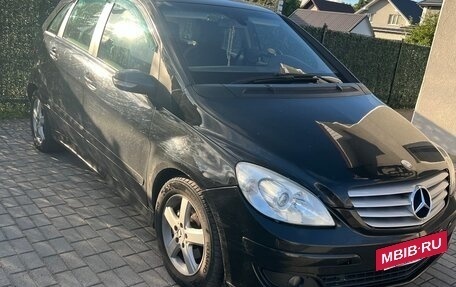 Mercedes-Benz B-Класс, 2005 год, 400 000 рублей, 13 фотография