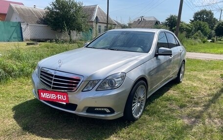 Mercedes-Benz E-Класс, 2009 год, 1 000 000 рублей, 6 фотография