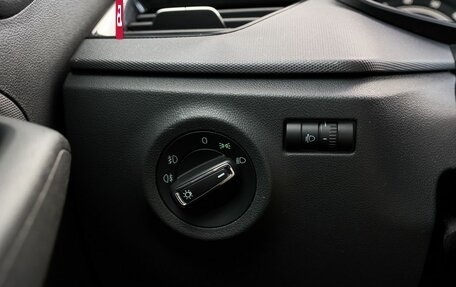 Skoda Rapid II, 2021 год, 1 600 000 рублей, 13 фотография