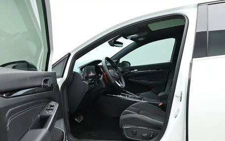 Volkswagen Golf VIII, 2023 год, 2 100 000 рублей, 8 фотография
