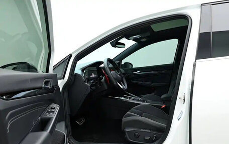 Volkswagen Golf VIII, 2023 год, 2 100 000 рублей, 7 фотография