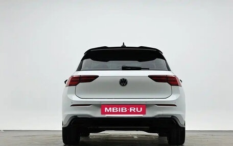 Volkswagen Golf VIII, 2023 год, 2 100 000 рублей, 4 фотография