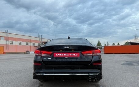 KIA Optima IV, 2018 год, 1 870 000 рублей, 3 фотография