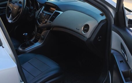 Chevrolet Cruze II, 2012 год, 680 000 рублей, 5 фотография