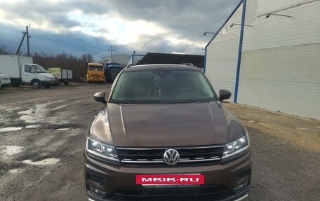 Volkswagen Tiguan II, 2019 год, 2 300 000 рублей, 2 фотография