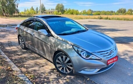 Hyundai Sonata VI, 2011 год, 1 150 000 рублей, 2 фотография
