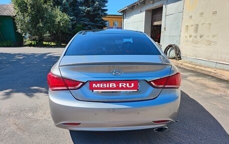 Hyundai Sonata VI, 2011 год, 1 150 000 рублей, 10 фотография