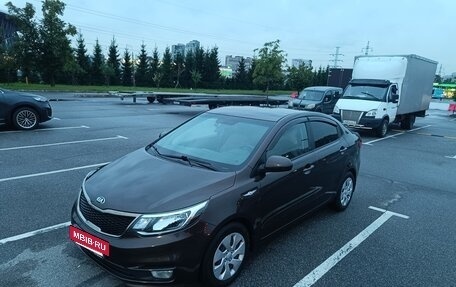 KIA Rio III рестайлинг, 2017 год, 1 090 000 рублей, 2 фотография