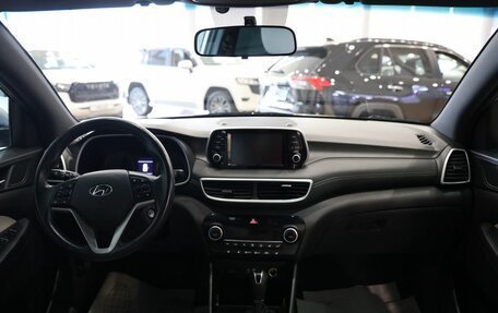Hyundai Tucson III, 2019 год, 2 100 000 рублей, 10 фотография