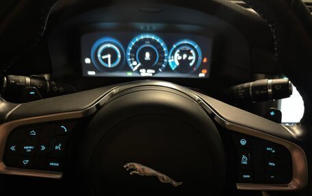 Jaguar XF II, 2018 год, 2 450 000 рублей, 13 фотография