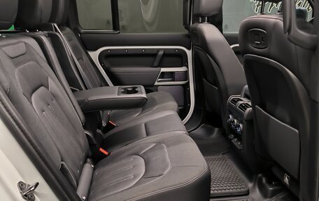 Land Rover Defender II, 2021 год, 4 450 000 рублей, 11 фотография