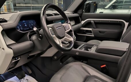 Land Rover Defender II, 2021 год, 4 450 000 рублей, 8 фотография