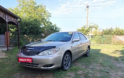 Toyota Camry V40, 2004 год, 700 000 рублей, 1 фотография