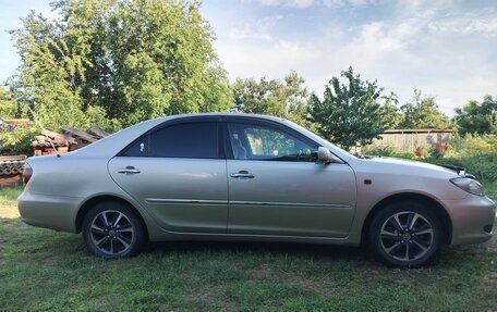 Toyota Camry V40, 2004 год, 700 000 рублей, 3 фотография