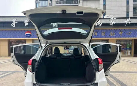 Honda Vezel, 2022 год, 1 143 000 рублей, 12 фотография