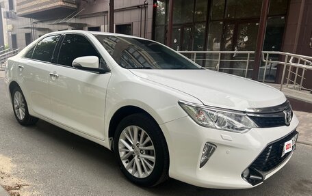 Toyota Camry, 2015 год, 2 250 000 рублей, 5 фотография