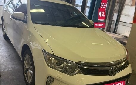 Toyota Camry, 2015 год, 2 250 000 рублей, 9 фотография
