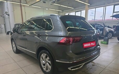 Volkswagen Tiguan II, 2021 год, 3 349 000 рублей, 4 фотография