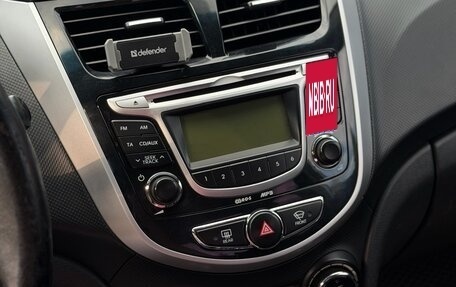 Hyundai Solaris II рестайлинг, 2012 год, 800 000 рублей, 14 фотография