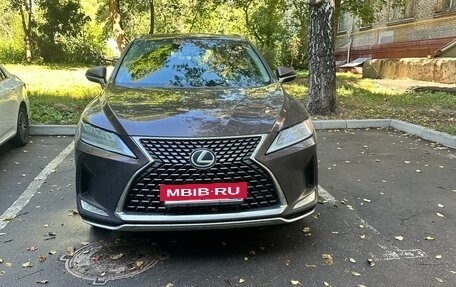 Lexus RX IV рестайлинг, 2021 год, 3 800 000 рублей, 2 фотография