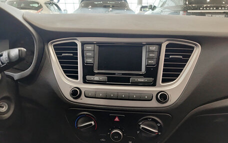 Hyundai Solaris II рестайлинг, 2021 год, 1 500 000 рублей, 18 фотография