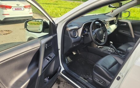 Toyota RAV4, 2013 год, 1 650 000 рублей, 8 фотография